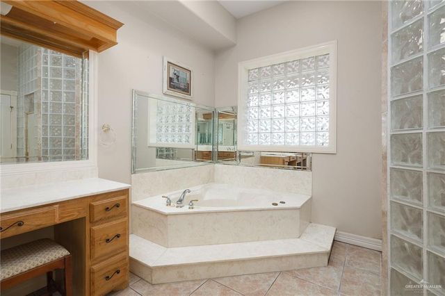23725 N Val Verde Road, Edinburg, TX 78542