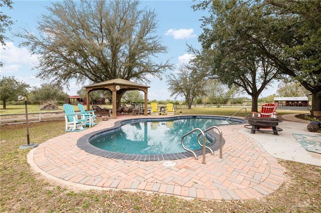 23725 N Val Verde Road, Edinburg, TX 78542