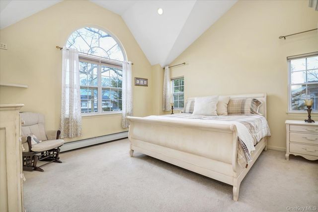 14 Donna Place, East Islip, NY 11730