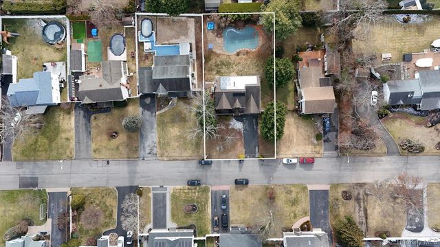 14 Donna Place, East Islip, NY 11730