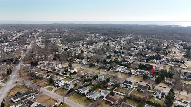 14 Donna Place, East Islip, NY 11730