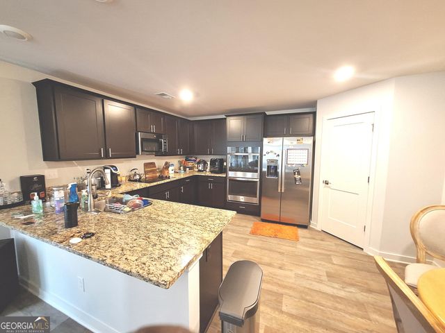 1105 Laflor Way, Mcdonough, GA 30253