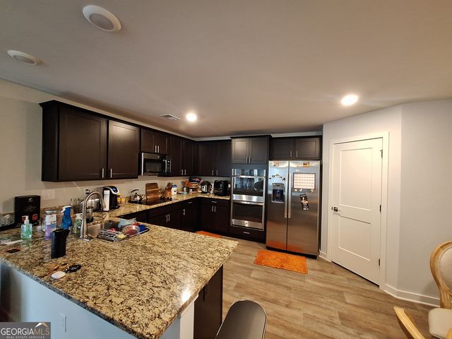 1105 Laflor Way, Mcdonough, GA 30253