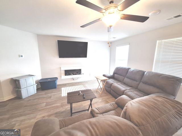 1105 Laflor Way, Mcdonough, GA 30253