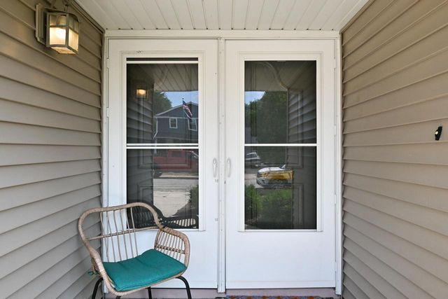 5989 Sugarbush LANE, Greendale, WI 53129