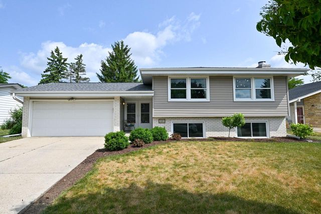 5989 Sugarbush LANE, Greendale, WI 53129