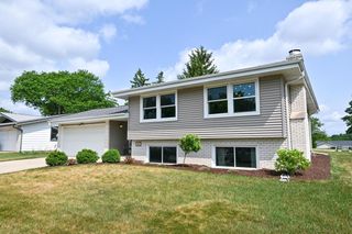 5989 Sugarbush LANE, Greendale, WI 53129
