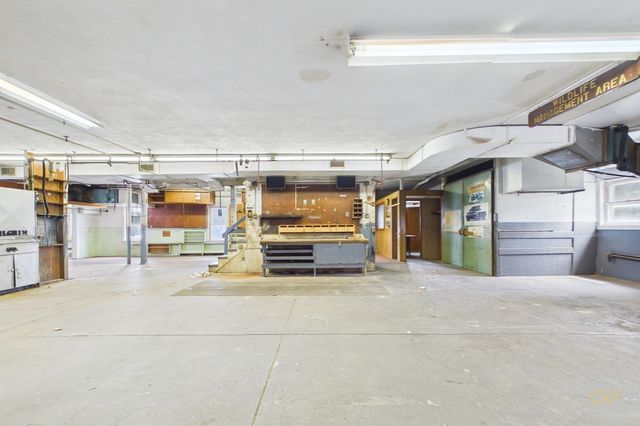 1395-1405 N Main St, Fall River, MA 02720