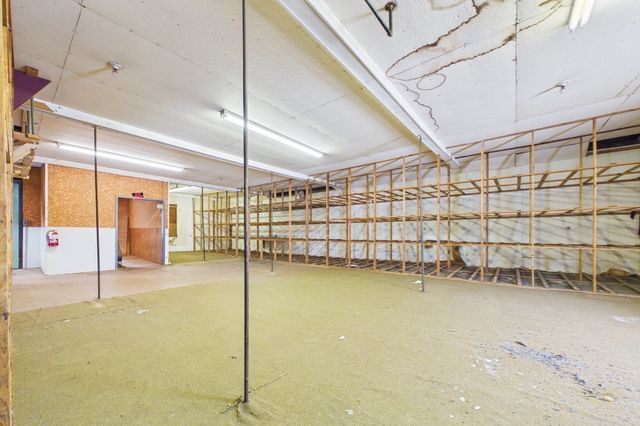 1395-1405 N Main St, Fall River, MA 02720