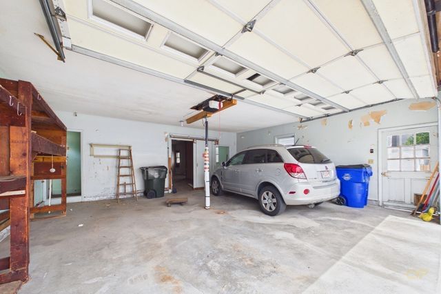 1395-1405 N Main St, Fall River, MA 02720