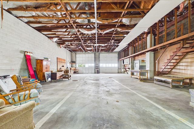 1395-1405 N Main St, Fall River, MA 02720