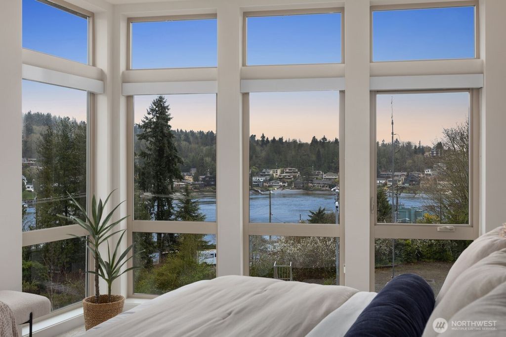 3426 NW Market Street, Seattle, WA 98107