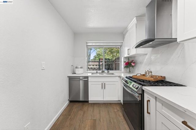 7445 Rolling Hills Cir, Dublin, CA 94568