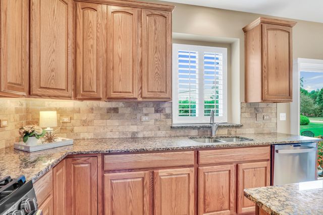 18774 W Glenhurst Drive, Lake Villa, IL 60046