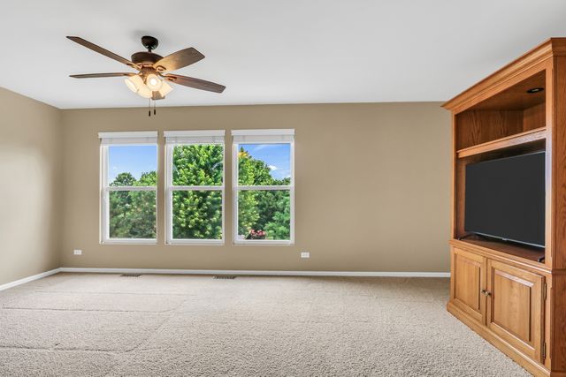 18774 W Glenhurst Drive, Lake Villa, IL 60046