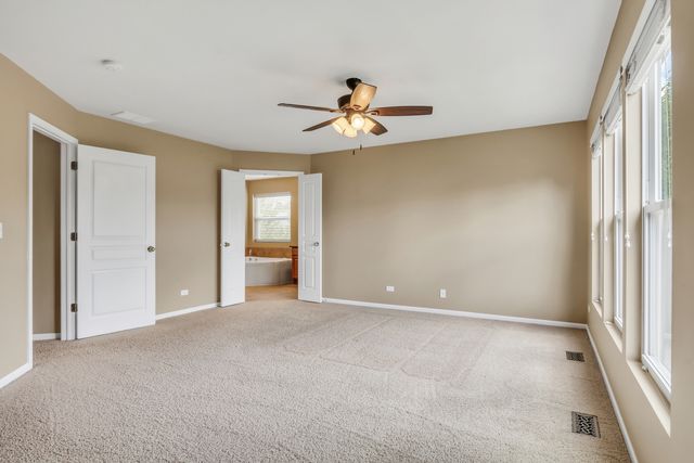 18774 W Glenhurst Drive, Lake Villa, IL 60046