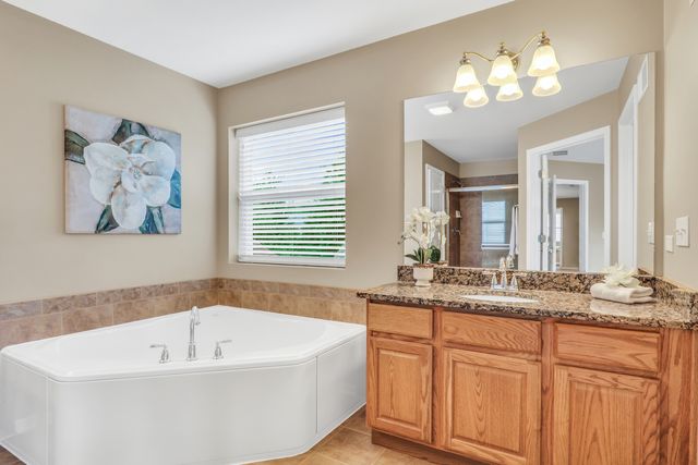 18774 W Glenhurst Drive, Lake Villa, IL 60046