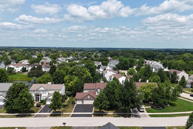 18774 W Glenhurst Drive, Lake Villa, IL 60046