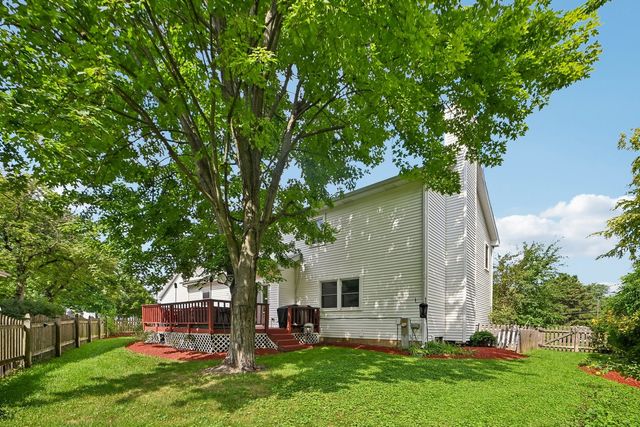 1898 Kaneville Road, Geneva, IL 60134