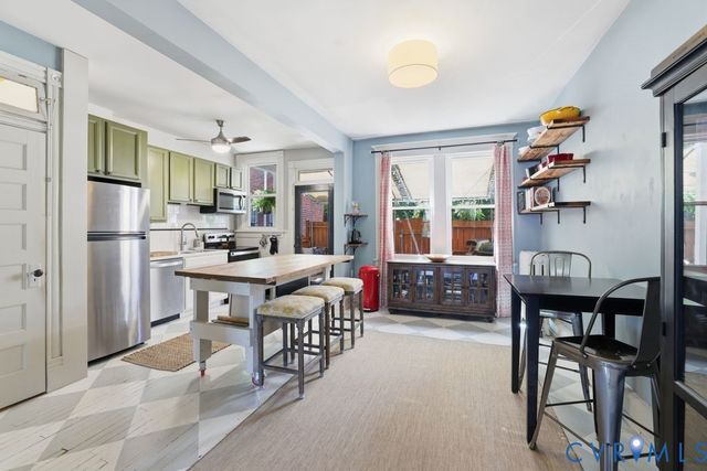 2417 W Main St, Richmond, VA 23220
