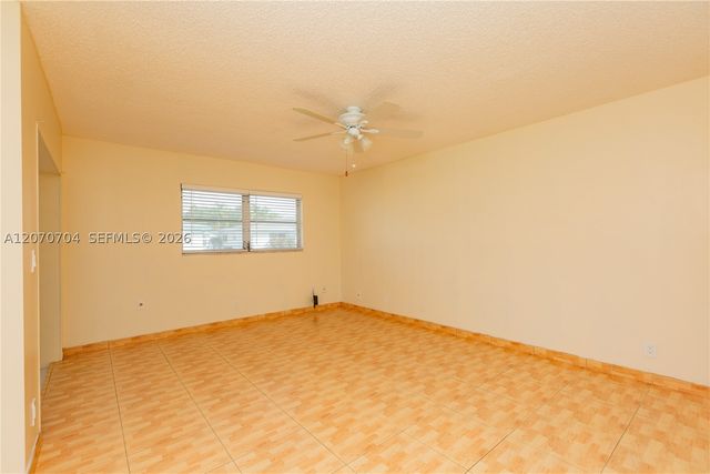 1055 NW 83rd Ave C47, Plantation, FL 33322