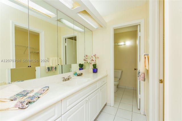 1055 NW 83rd Ave C47, Plantation, FL 33322