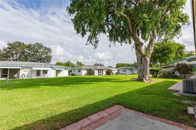 1055 NW 83rd Ave C47, Plantation, FL 33322