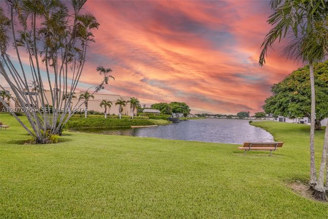 1055 NW 83rd Ave C47, Plantation, FL 33322