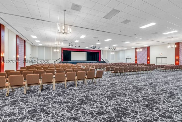 1055 NW 83rd Ave C47, Plantation, FL 33322