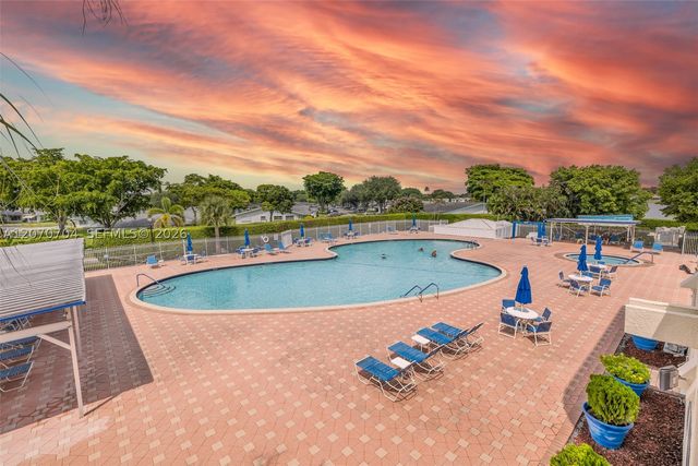 1055 NW 83rd Ave C47, Plantation, FL 33322