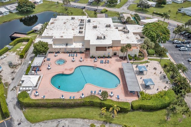 1055 NW 83rd Ave C47, Plantation, FL 33322
