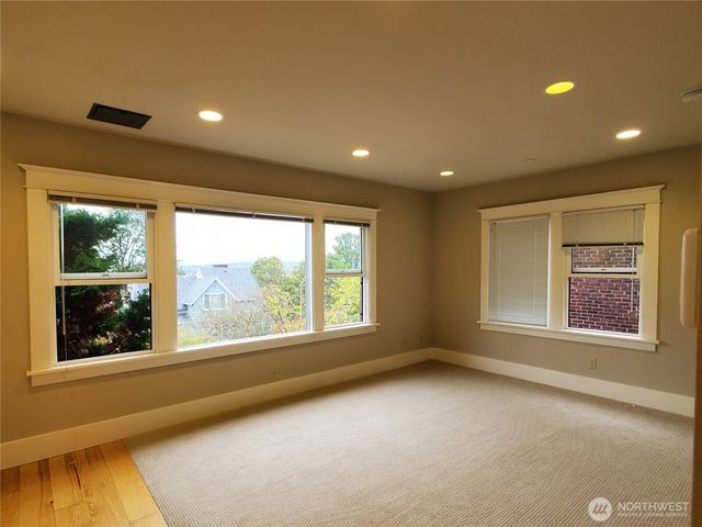 109 115 30th Avenue, Seattle, WA 98122