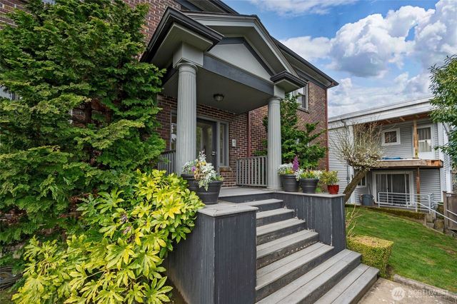 109 115 30th Avenue, Seattle, WA 98122
