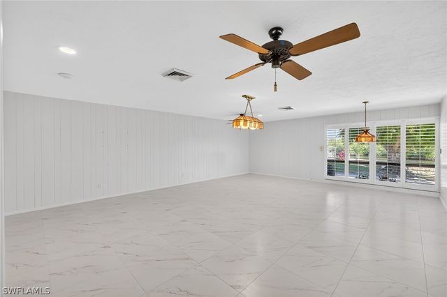 6824 Danah CT, Fort Myers, FL 33908