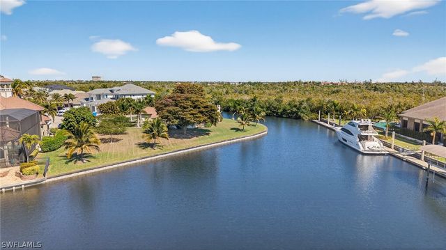 6824 Danah CT, Fort Myers, FL 33908