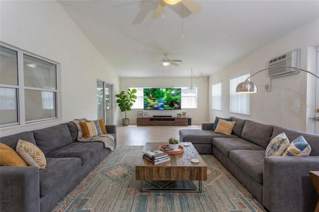 38 PITTWICK LANE, Palm Coast, FL 32164