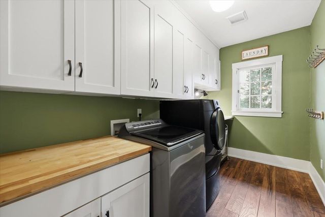 9227 N Mountain View Ln, Spokane, WA 99218