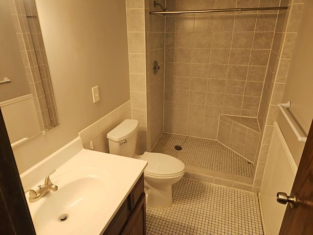 10810 Linwood Forest Drive, Champlin, MN 55316