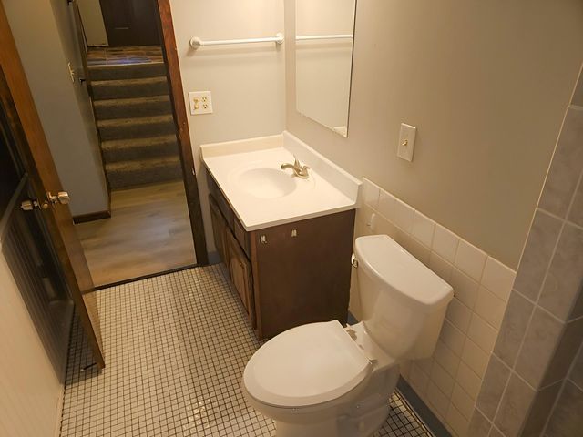 10810 Linwood Forest Drive, Champlin, MN 55316