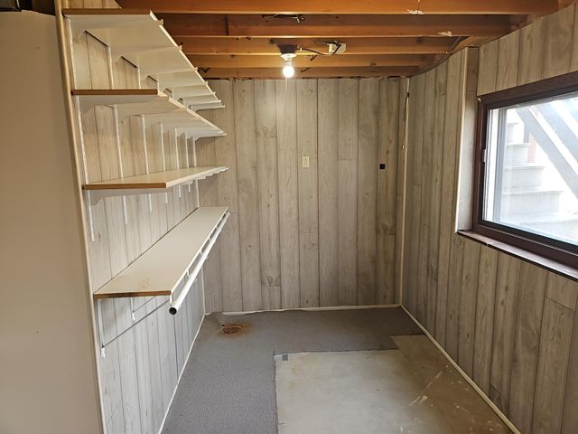 10810 Linwood Forest Drive, Champlin, MN 55316