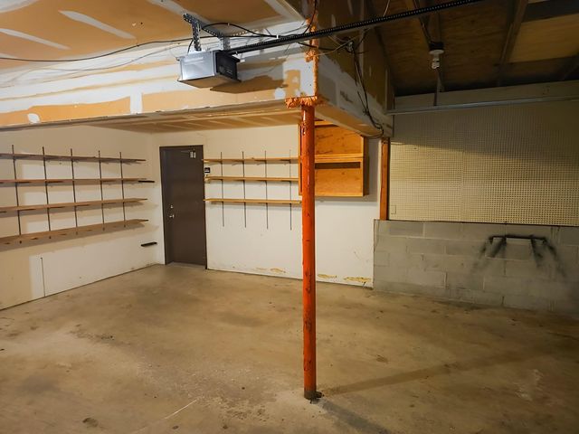 10810 Linwood Forest Drive, Champlin, MN 55316