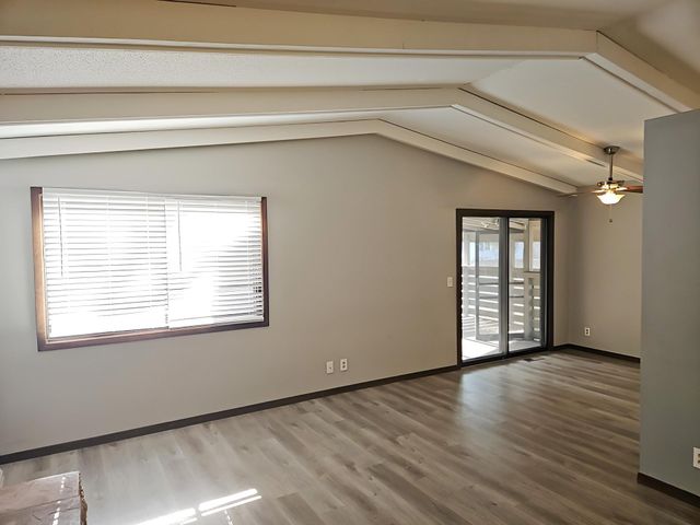 10810 Linwood Forest Drive, Champlin, MN 55316