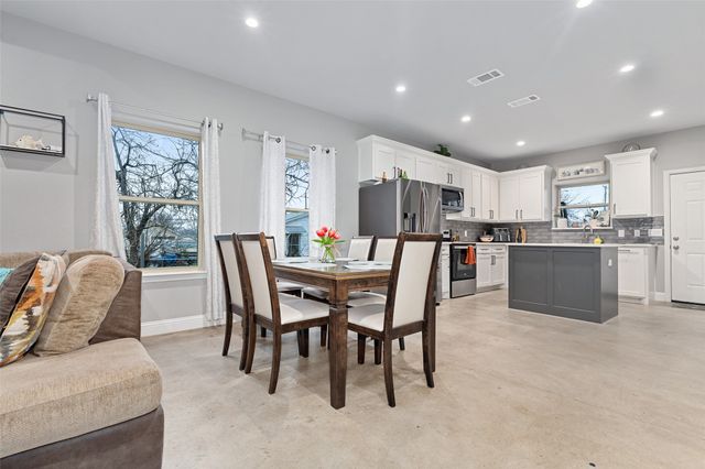 300 Pine Street, Forney, TX 75126