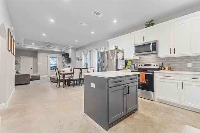 300 Pine Street, Forney, TX 75126