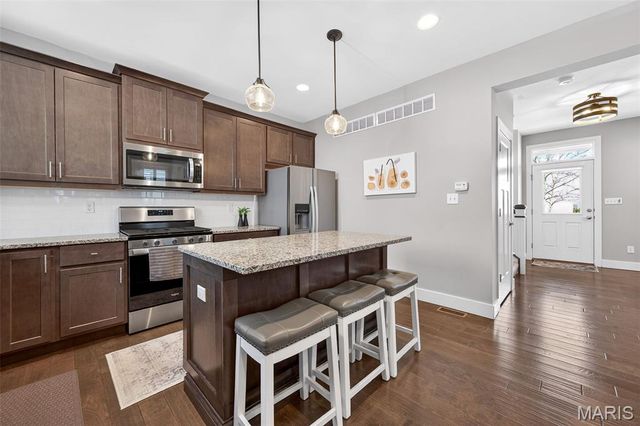 3221 Granger Boulevard, St Charles, MO 63301