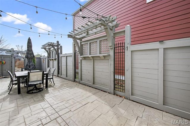 3221 Granger Boulevard, St Charles, MO 63301