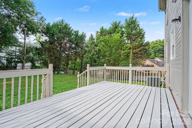 8904 Brown Oak Court, Charlotte, NC 28227