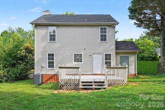8904 Brown Oak Court, Charlotte, NC 28227