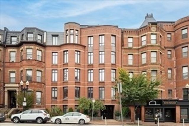 424 Massachusetts Ave 202, Boston, MA 02118