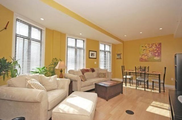 424 Massachusetts Ave 202, Boston, MA 02118